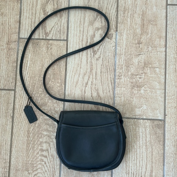 Vintage Coach Casey Black Leather Crossbody Bag - Picture 7 of 8
